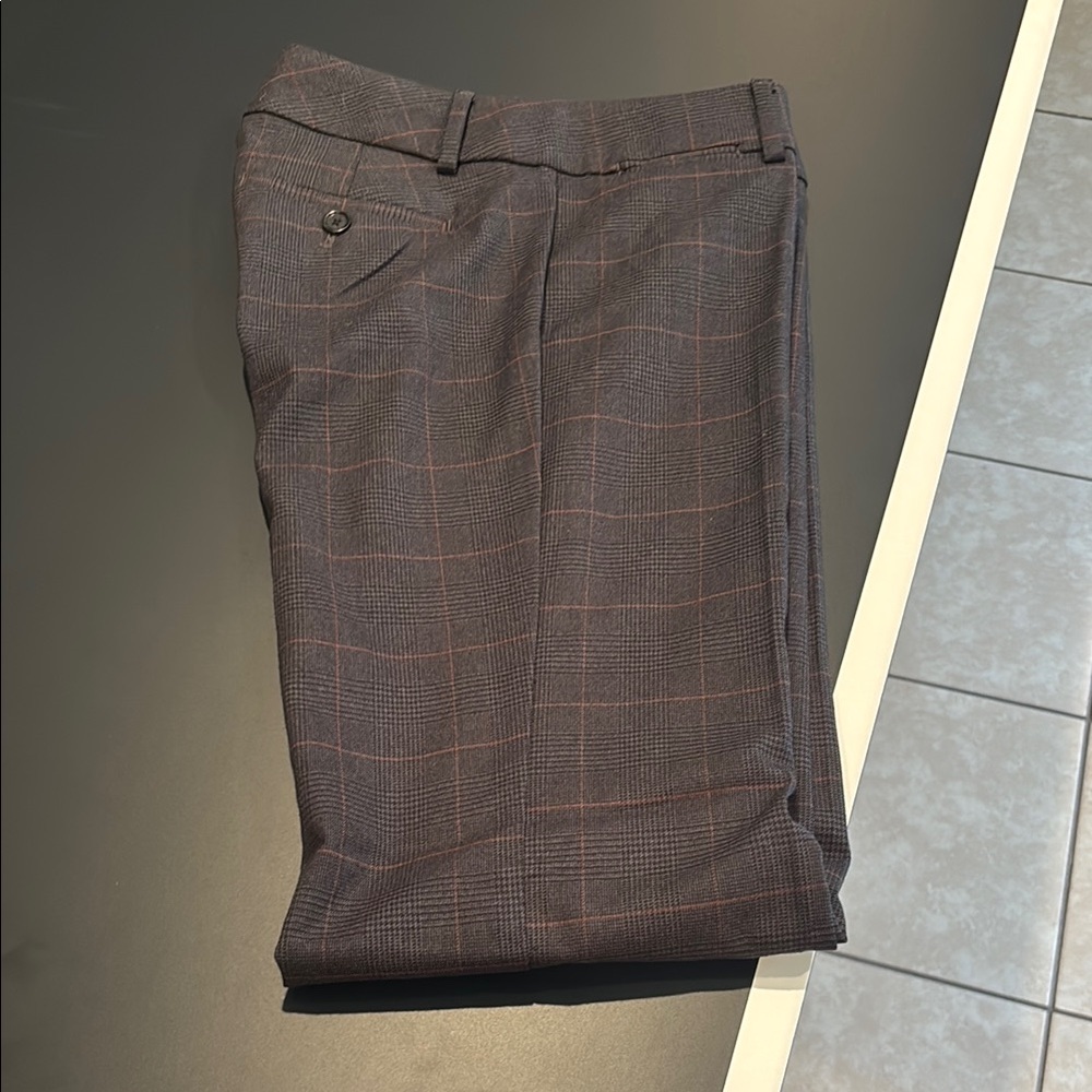 Loft-Julie Trouser-Charcoal Checkered Pants with Subtle Red-Size 0 petite